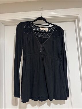 Y2K DKNY Jeans Donna Karan Black Lace-Yoke Long Sleeve Women's Top